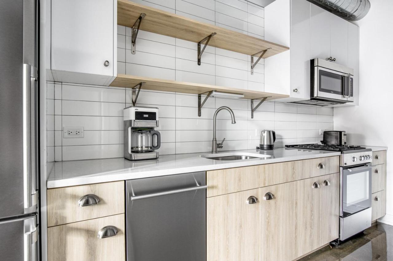 Apartment River N 1br W Gym Pool Nr L Stop Chi-363 Chicago