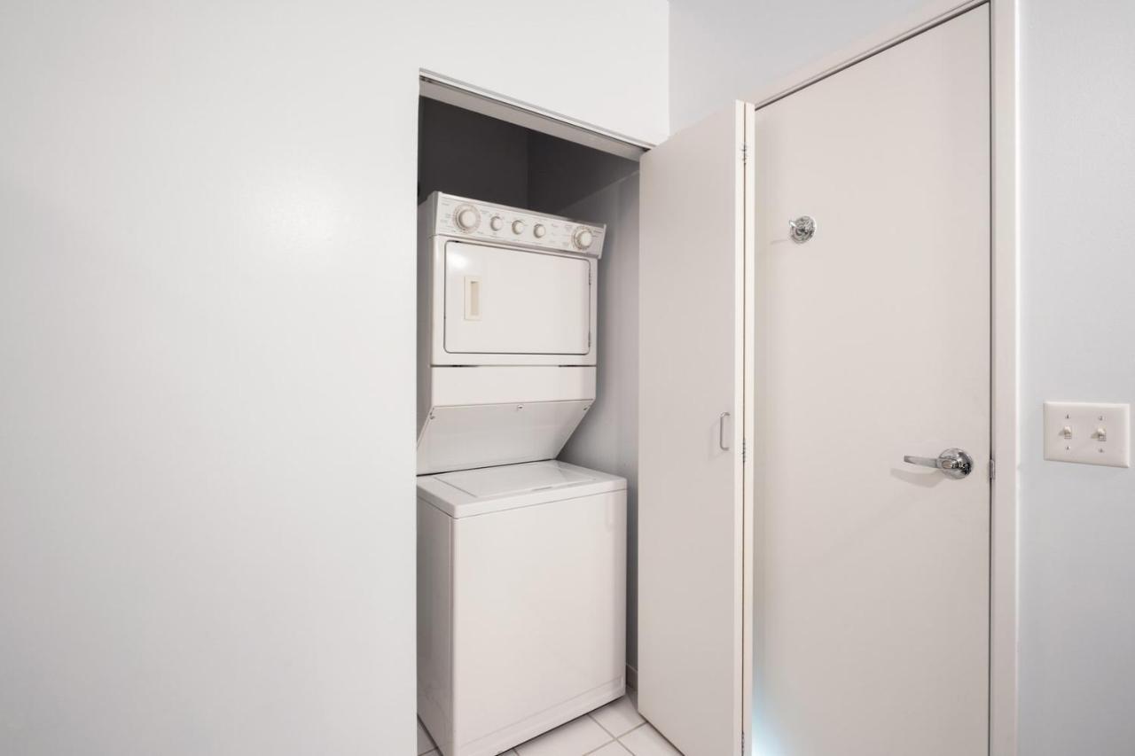 Loop 1br W Gym Nr Theatre District Chi-158 *