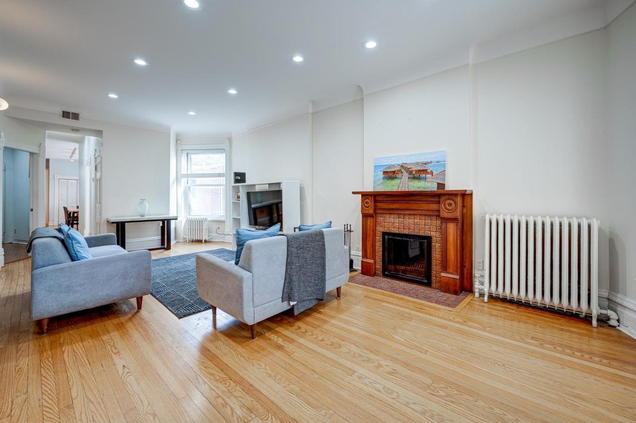Apartment Free Parking And For All! Amazing 6 Bedroom In The Center Of It All! Apts