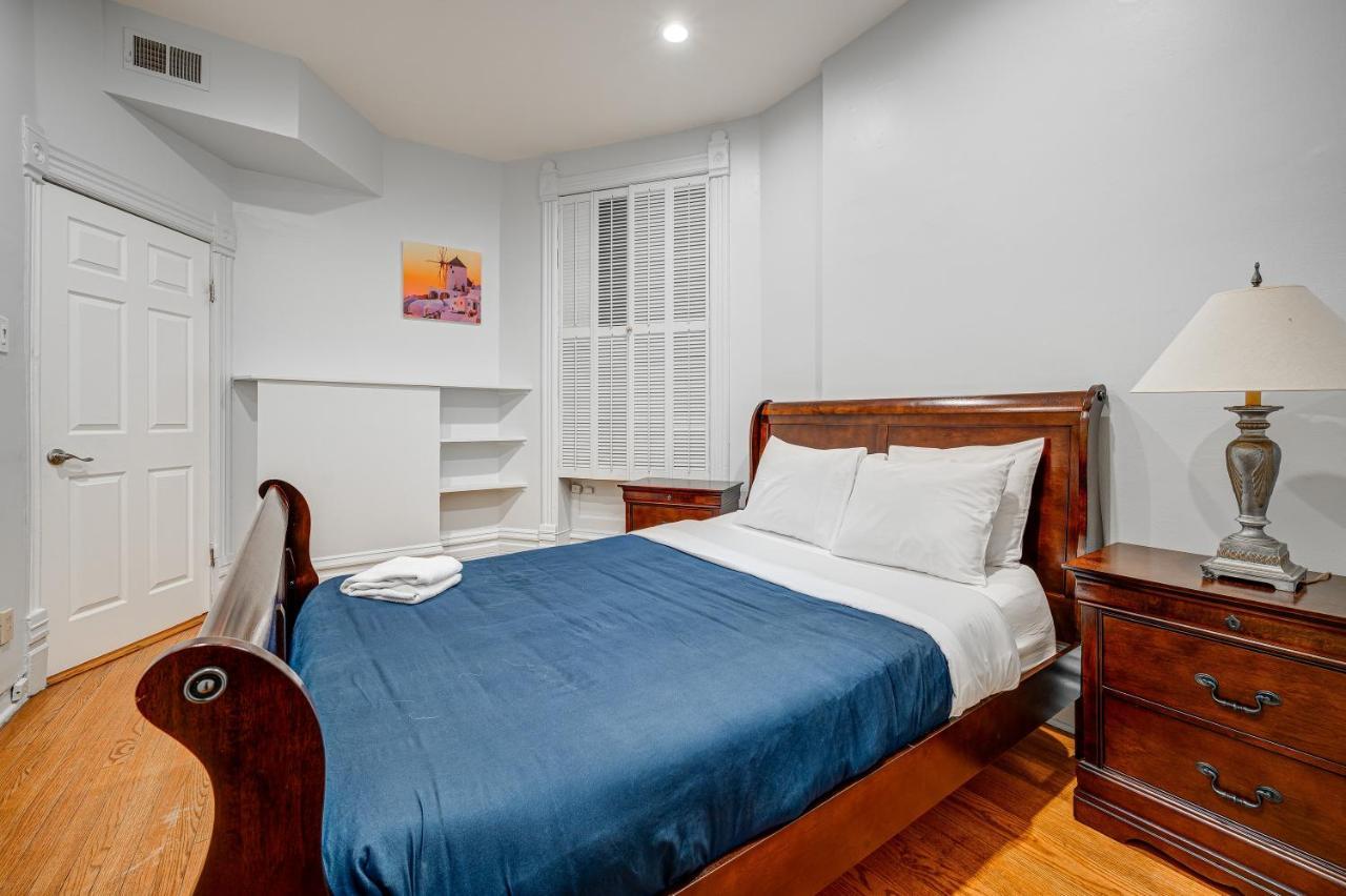 Apartment Free Parking And For All! Amazing 6 Bedroom In The Center Of It All! Apts Chicago