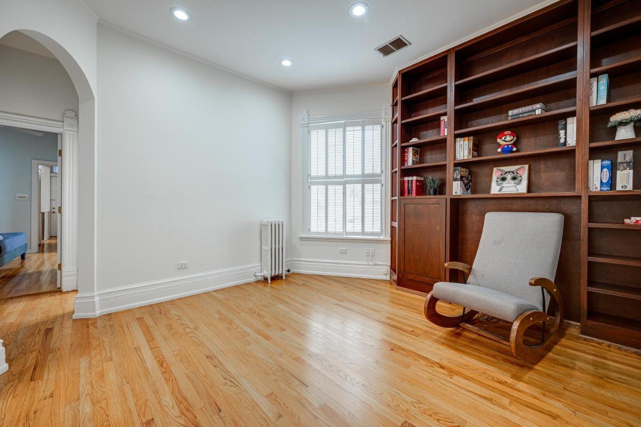 Free Parking And For All! Amazing 6 Bedroom In The Center Of It All! Apts *