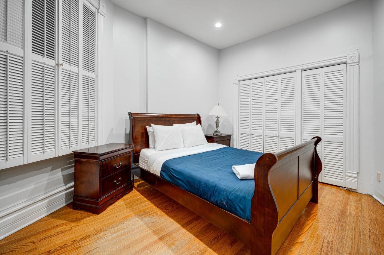 Apartment Free Parking And For All! Amazing 6 Bedroom In The Center Of It All! Apts