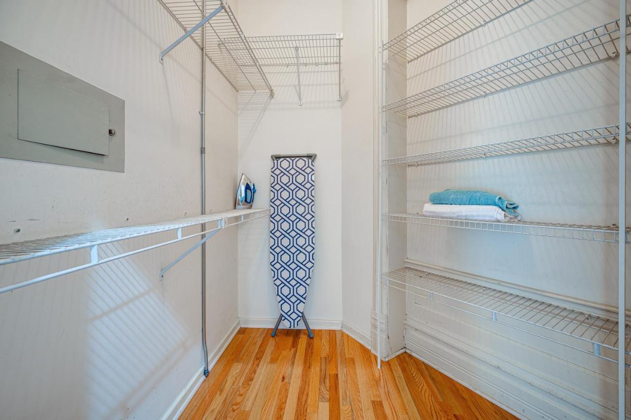 Free Parking And For All! Amazing 6 Bedroom In The Center Of It All! Apts Apartment