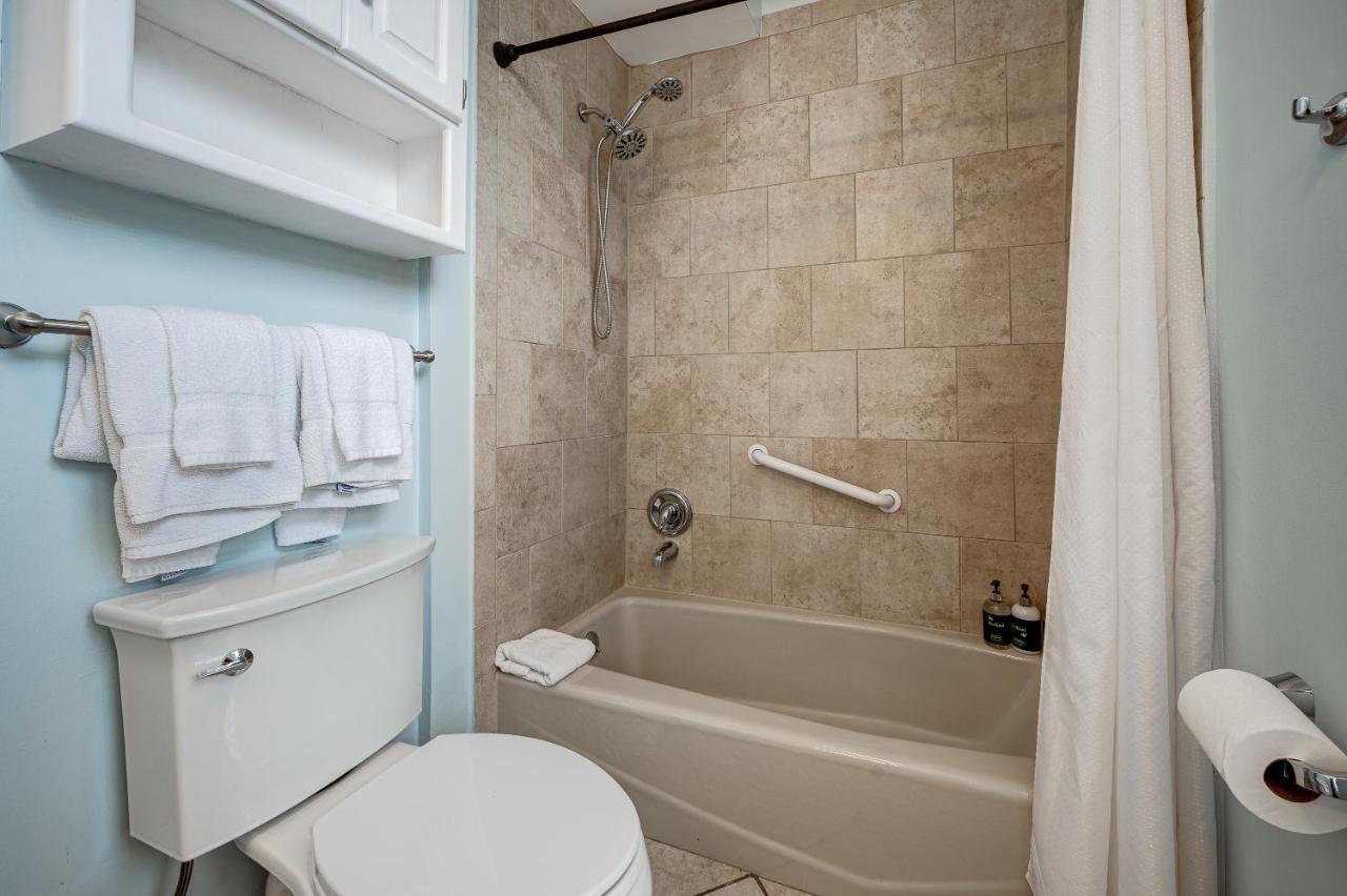 Free Parking And For All! Amazing 6 Bedroom In The Center Of It All! Apts Apartment *