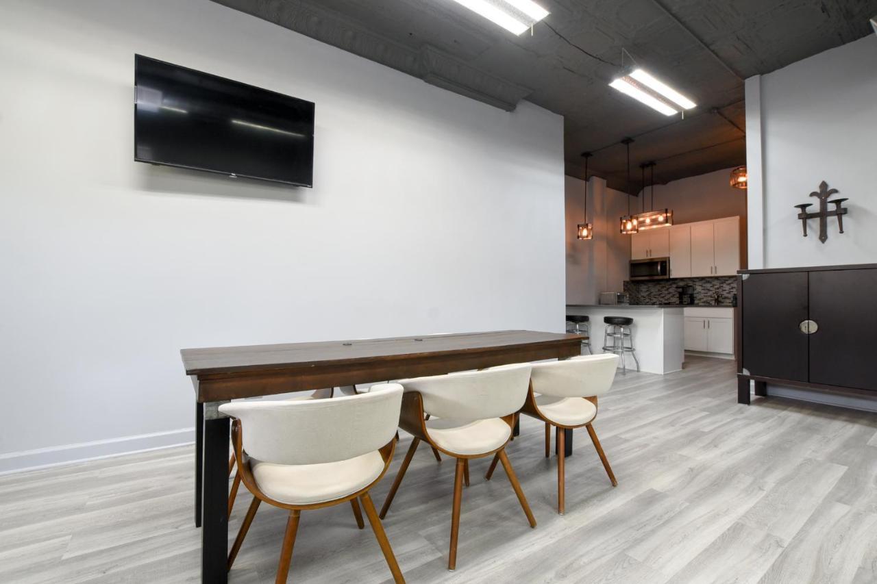 Large Open Space In The Heart Of The Northside * Chicago