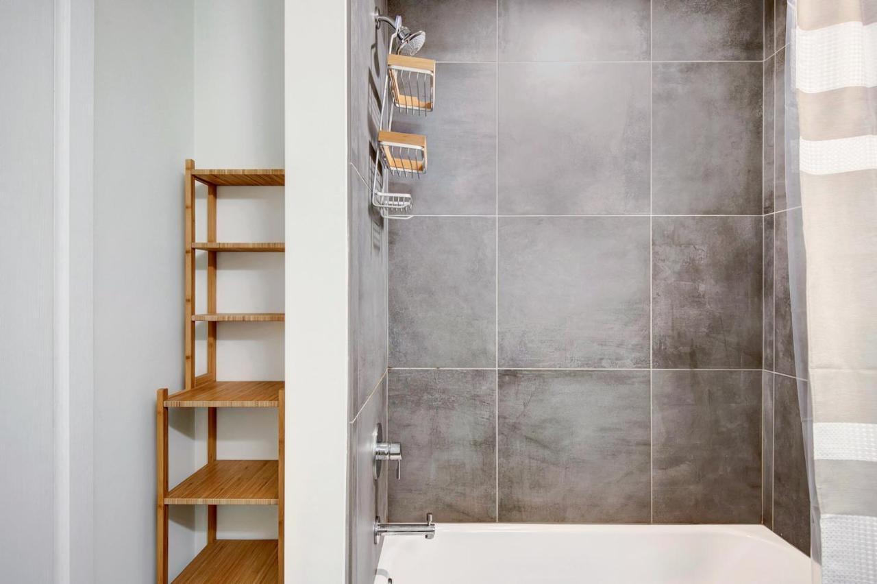 S Loop 1br W Lounge Pool Gym Nr Grant Park Chi-494 *