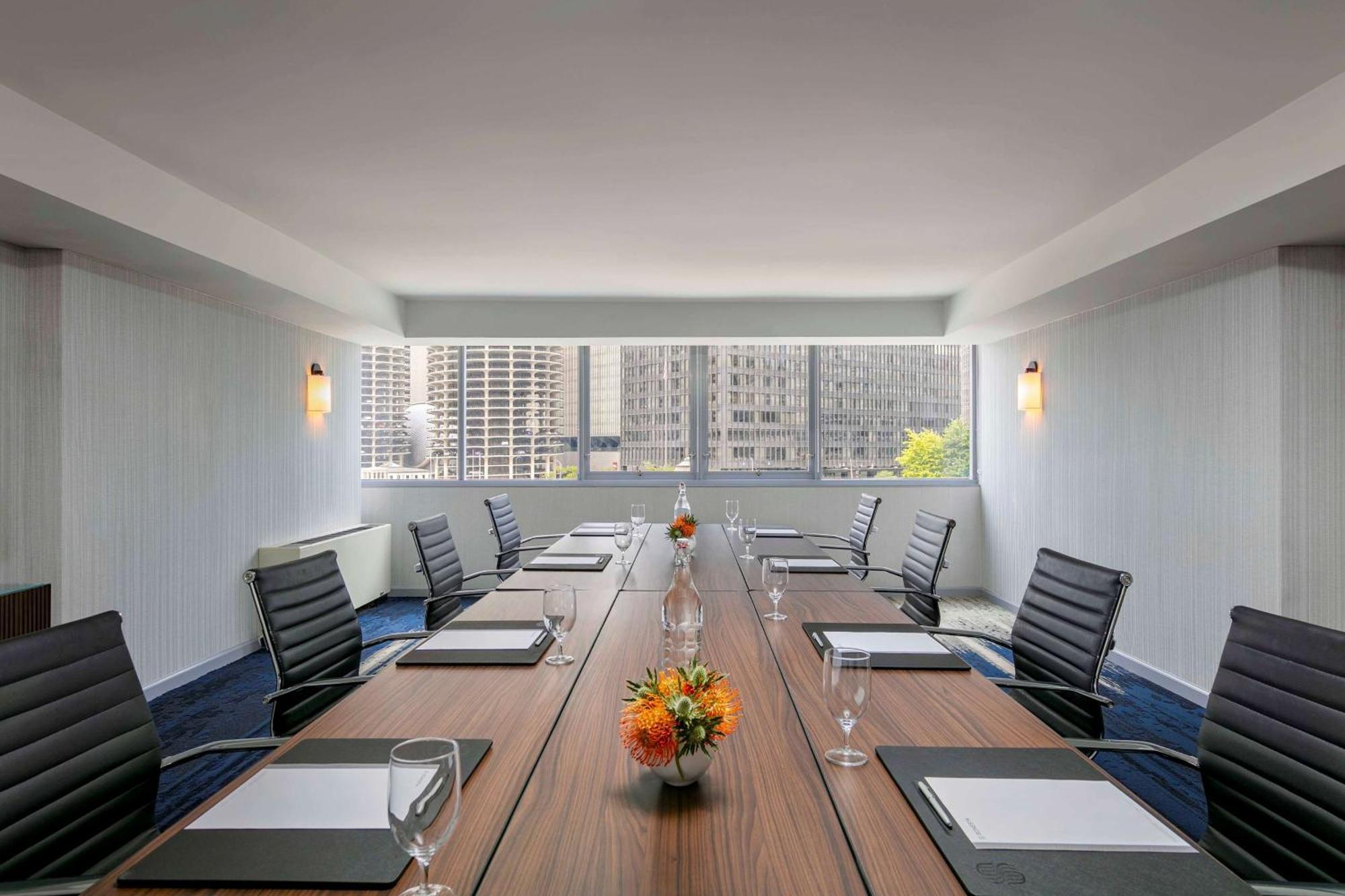 Hotel The Royal Sonesta Downtown