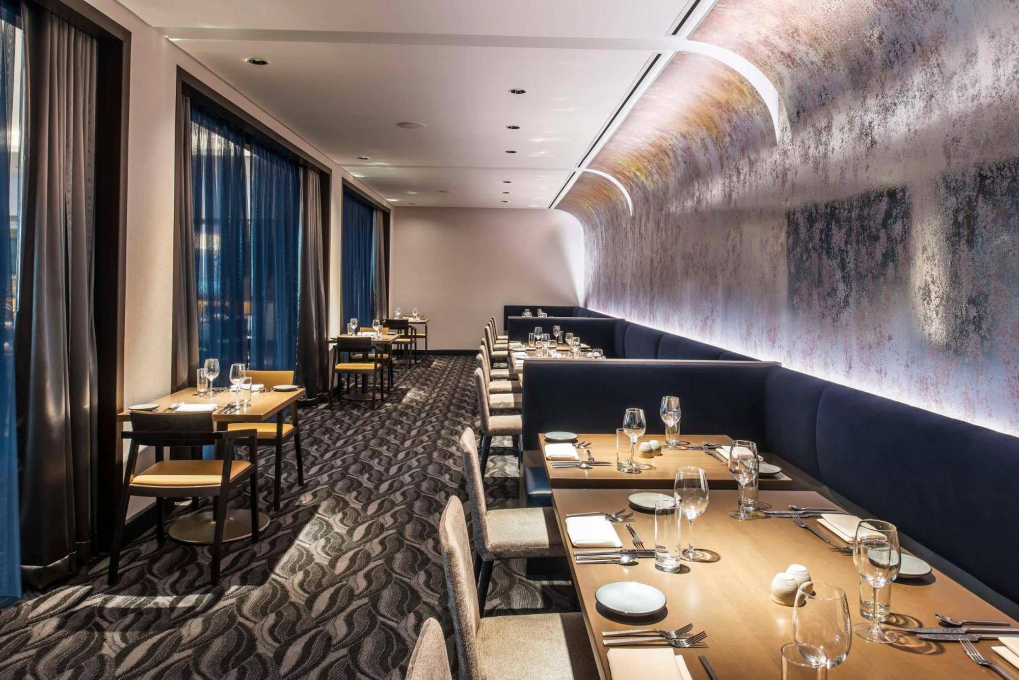 Hyatt Regency Mccormick Place 4*