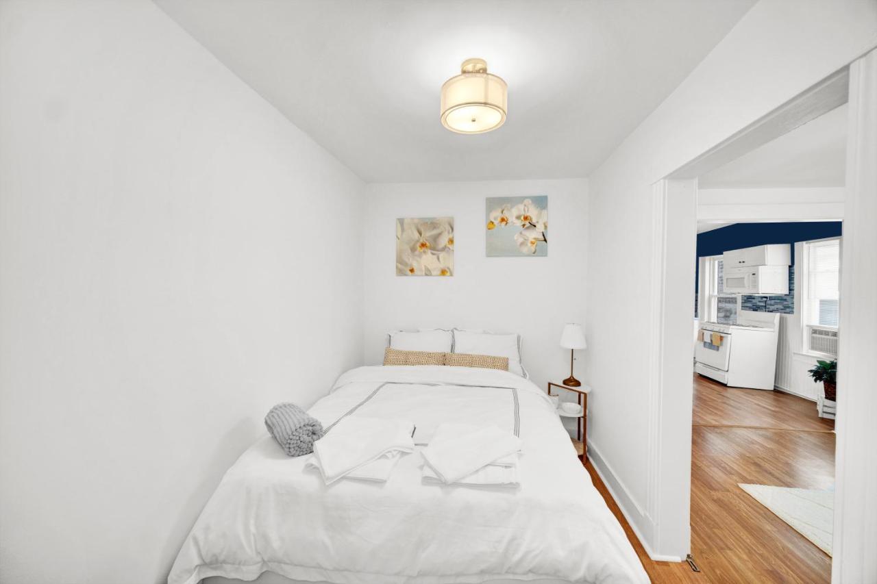 Logan Square Coach House Guest house *