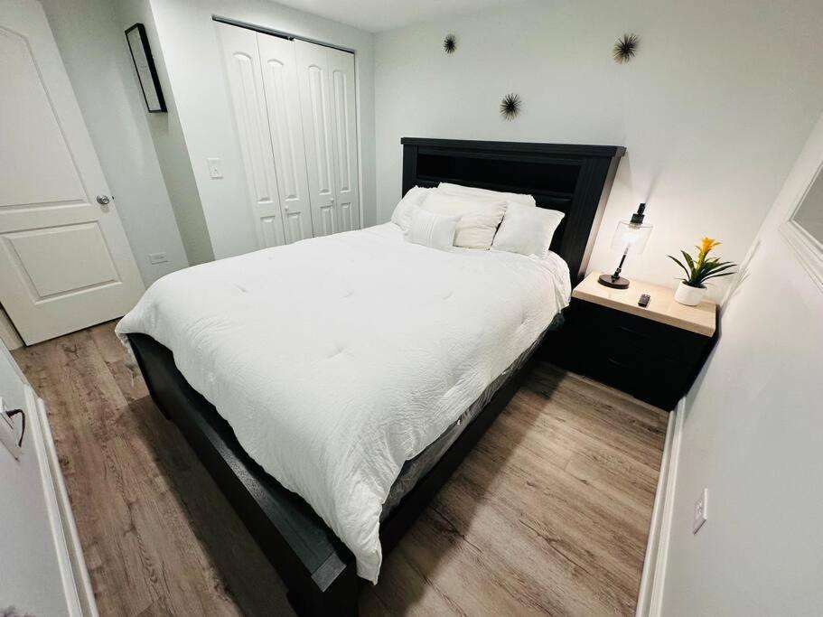 Beautifully Renovated House 10 Mins From Downtown *