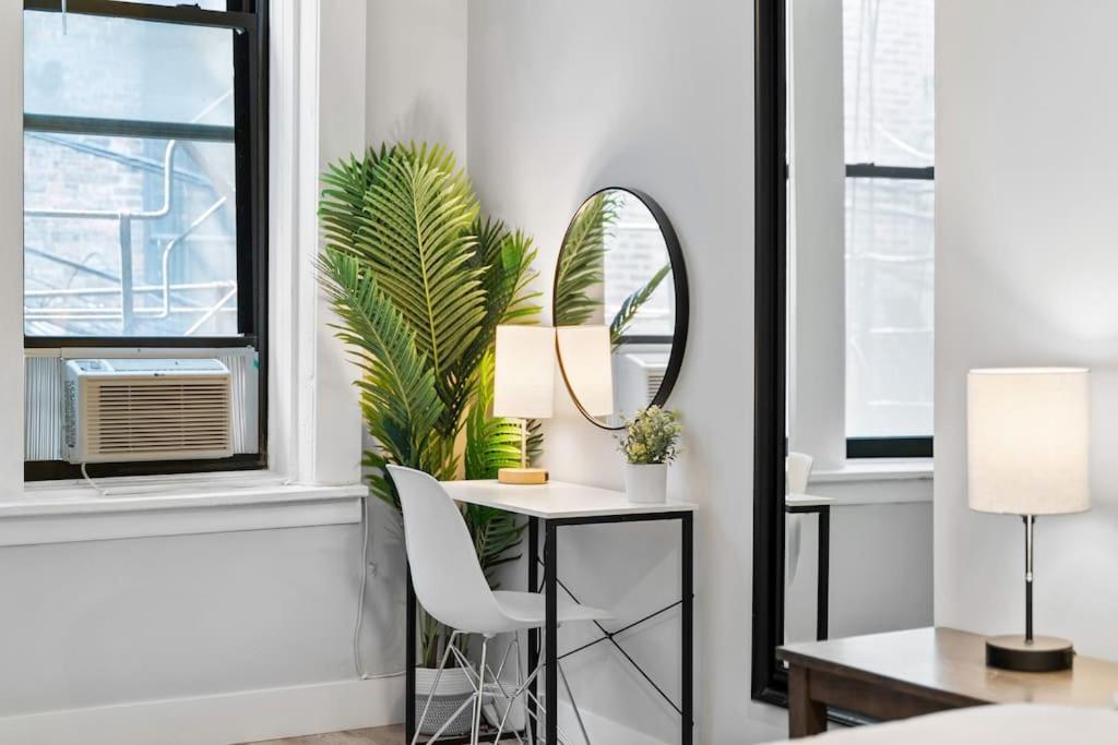Prime & Convenient 2br In River North - Hubbard 2 Apartment *