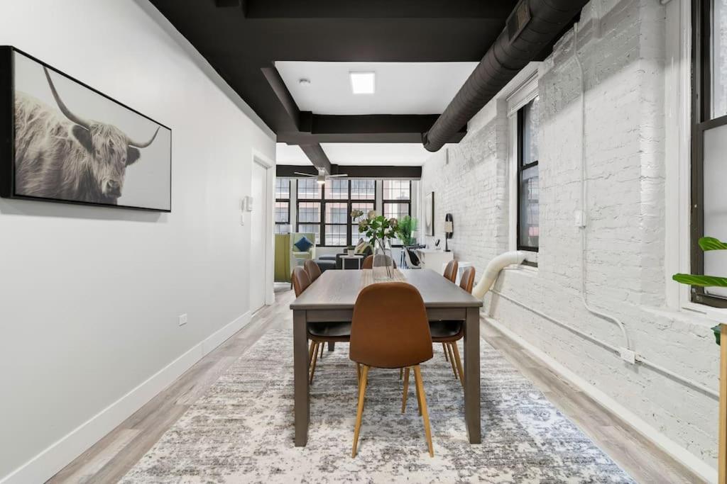 Apartment Prime & Convenient 2br In River North - Hubbard 2