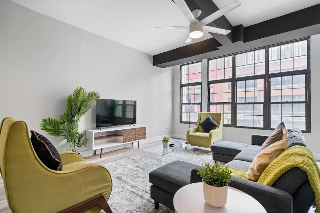 Prime & Convenient 2br In River North - Hubbard 2 Chicago