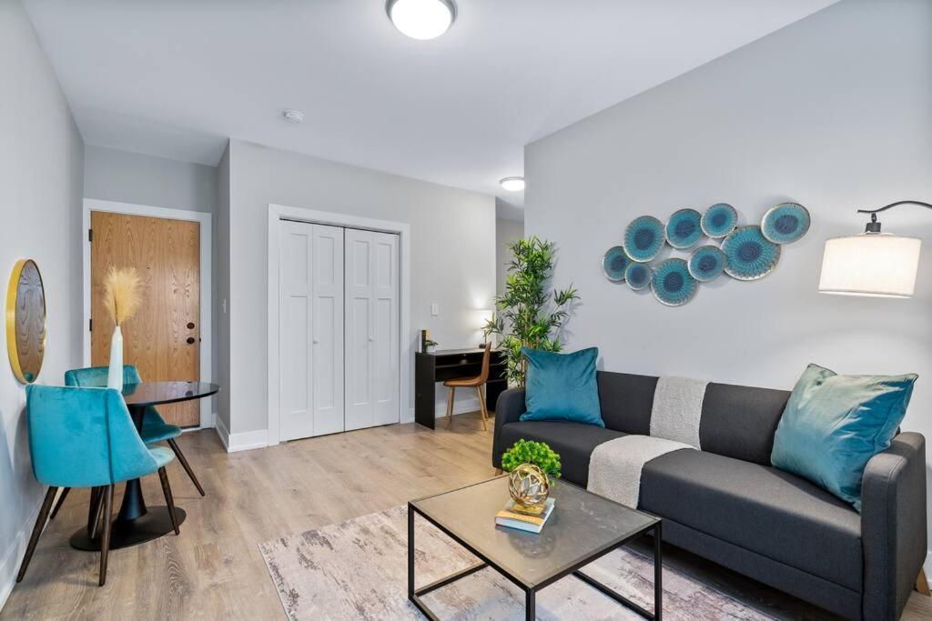 Apartment 1-bedroom Bright & Cozy With In-unit Laundry - Brompton 58-60 Rep *