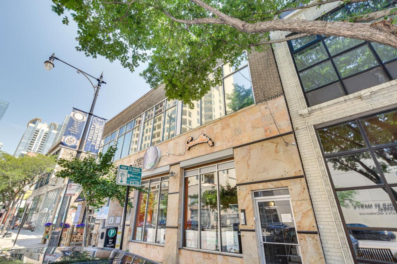 Loft Walk To Soldier Field! Apartamento