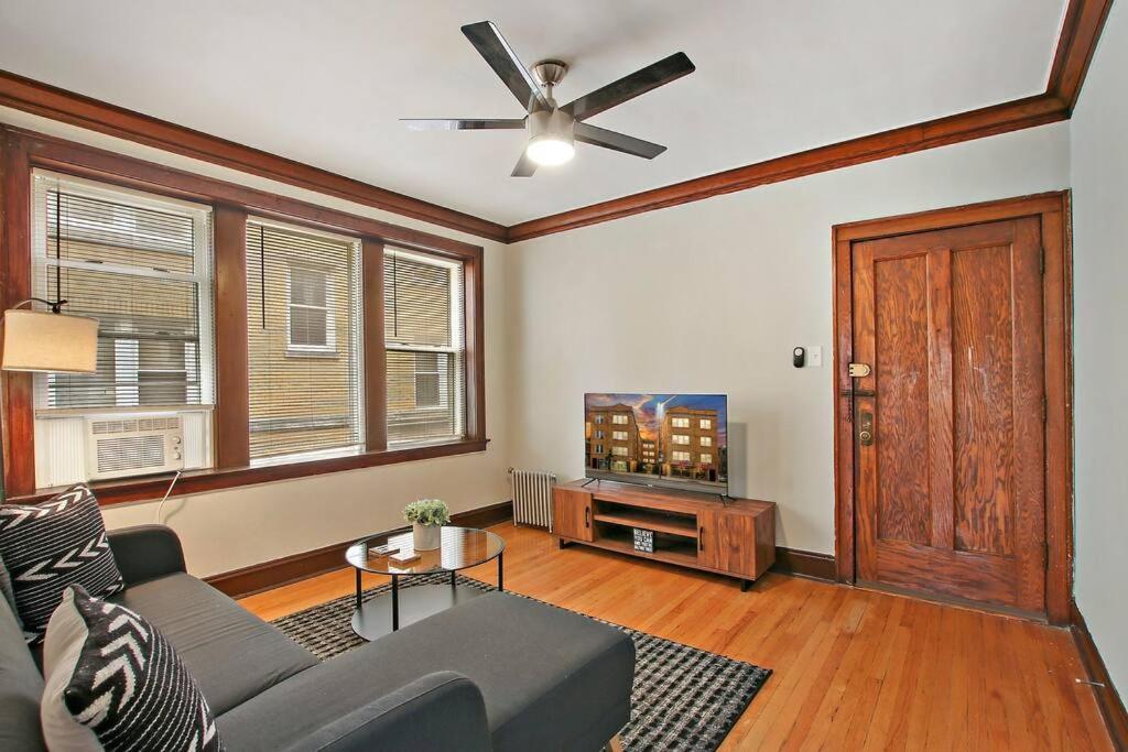 Apartment 2br Spacious And Cozy - Fullerton 1b