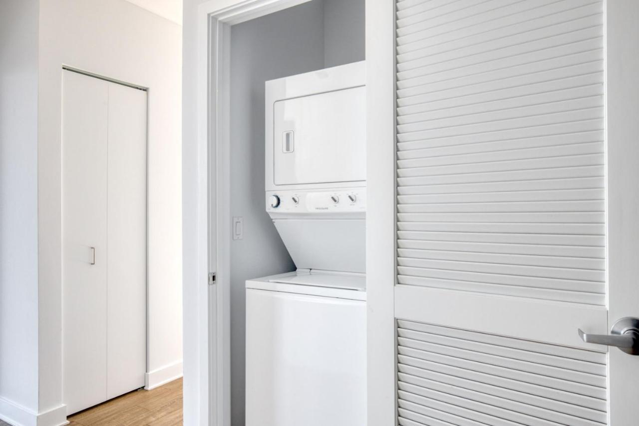 Loop 2br W Gym Playroom Pool Close To L Chi-960 Apartment *