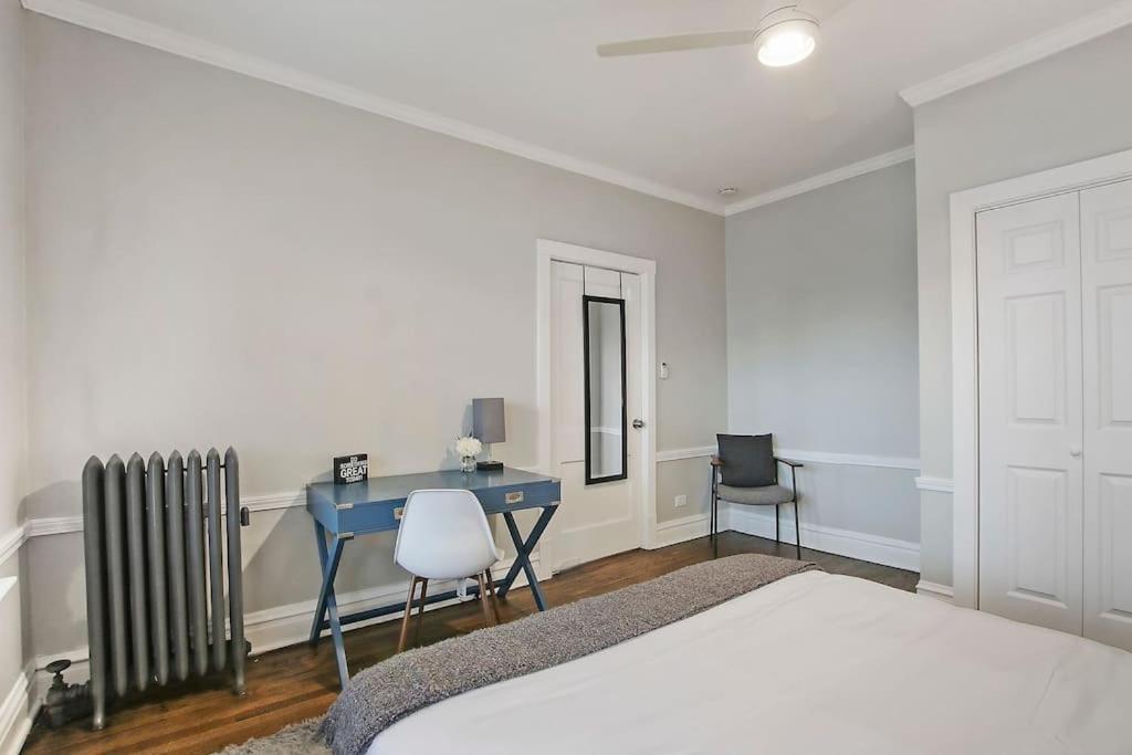 Chic & Fully Furnished 2br - Roscoe 1 *