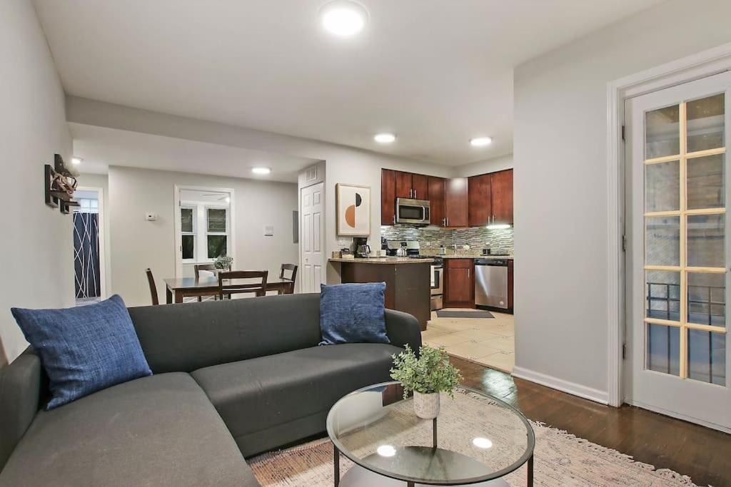 Modern & Furnished 2br With In-unit Laundry - Sunnyside 2e