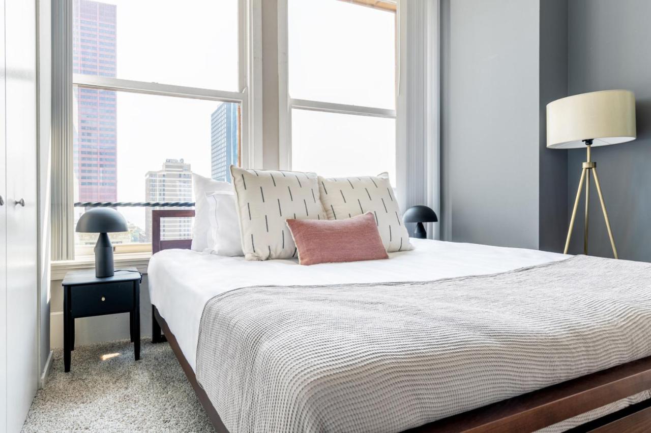 Apartment Loop 2br W Gym Doorman Nr L Parks Chi-318 *