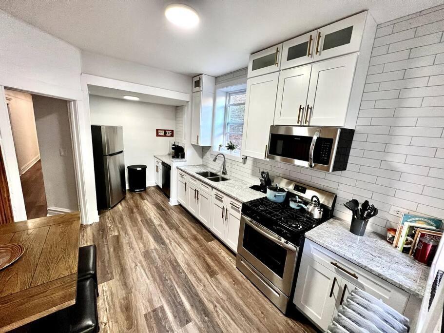 Appartement Modern Vintage 2br Walkable To Dining & Lakefront *