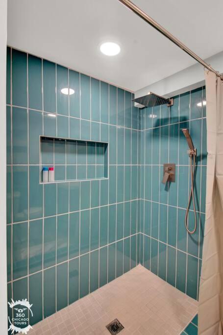 Logan Square Monthly Apartment *