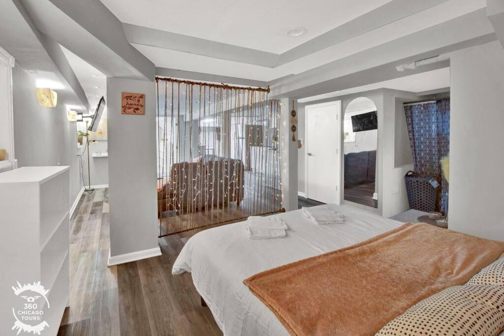Apartment Logan Square Monthly Chicago