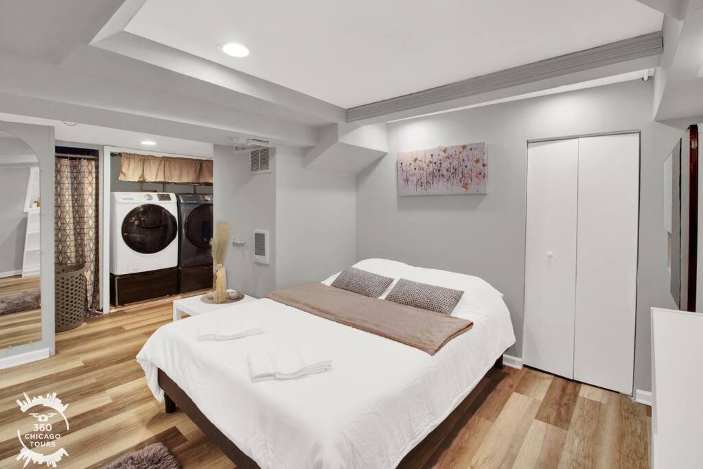 Apartment Logan Square Monthly