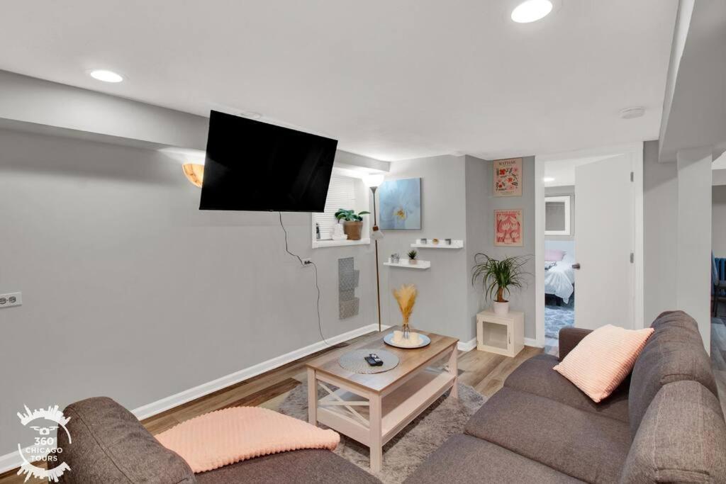 Logan Square Monthly Apartment Chicago
