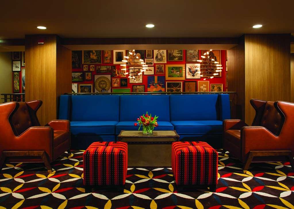Lincoln Hotel *