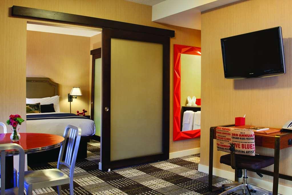 Lincoln Hotel Chicago