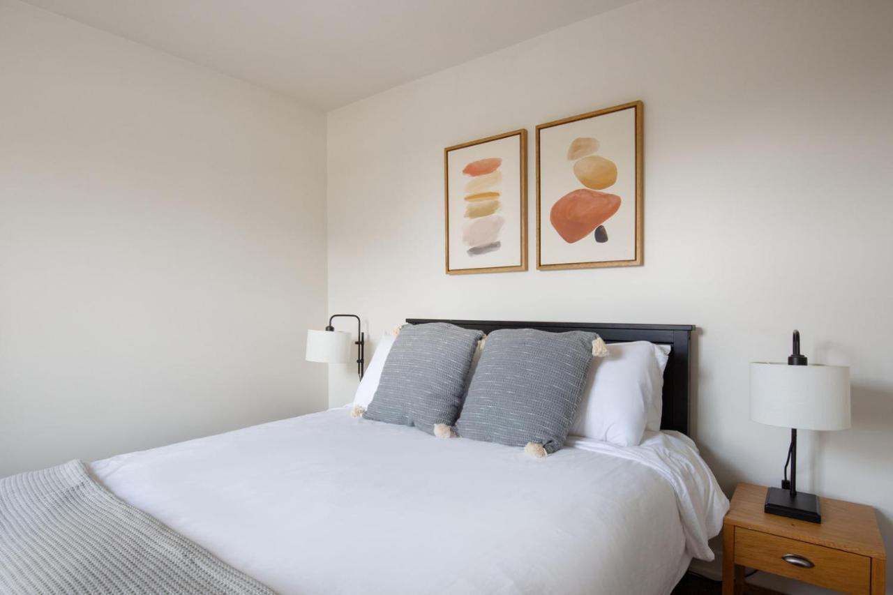 Uptown 1br W Fire Pits Indoor Pool Nr Beach Chi-973 Chicago