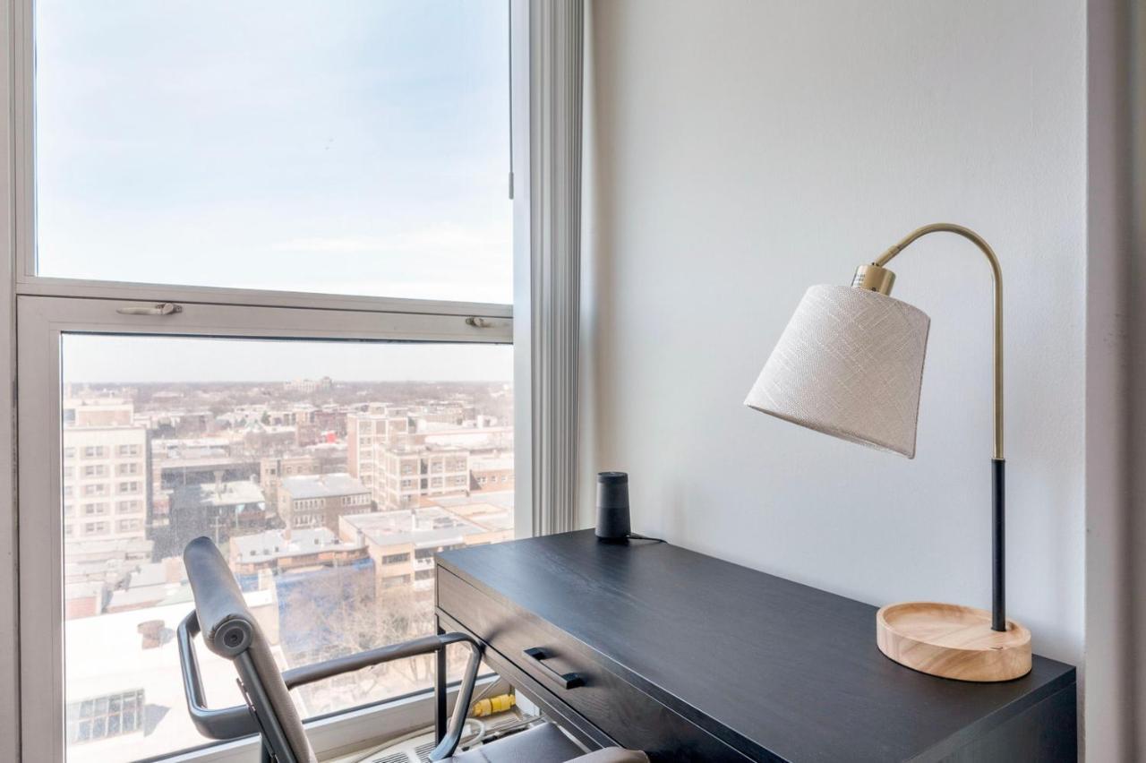 Apartment Edgewater 1Br W Gym Deck Lounge Nr L Chi-921 *