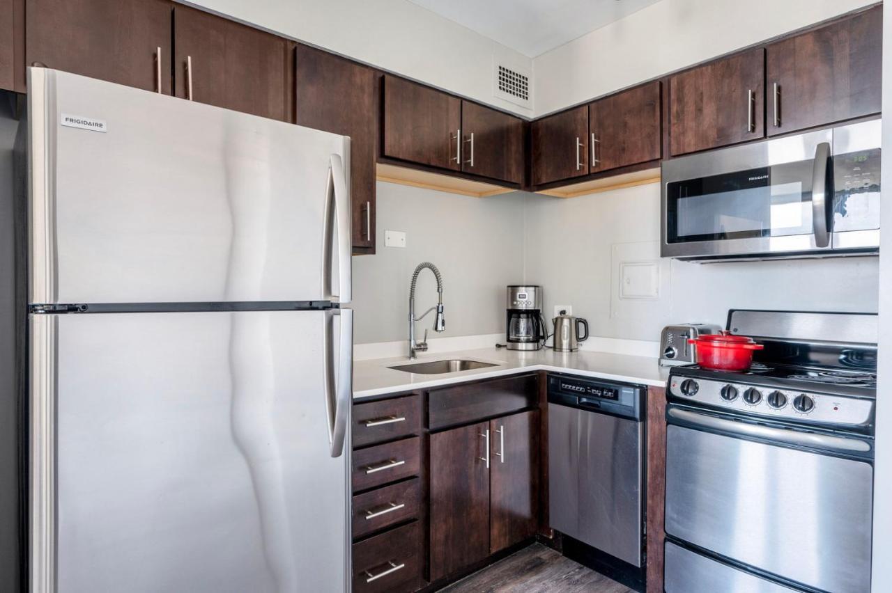 Edgewater 1Br W Gym Deck Lounge Nr L Chi-921 *