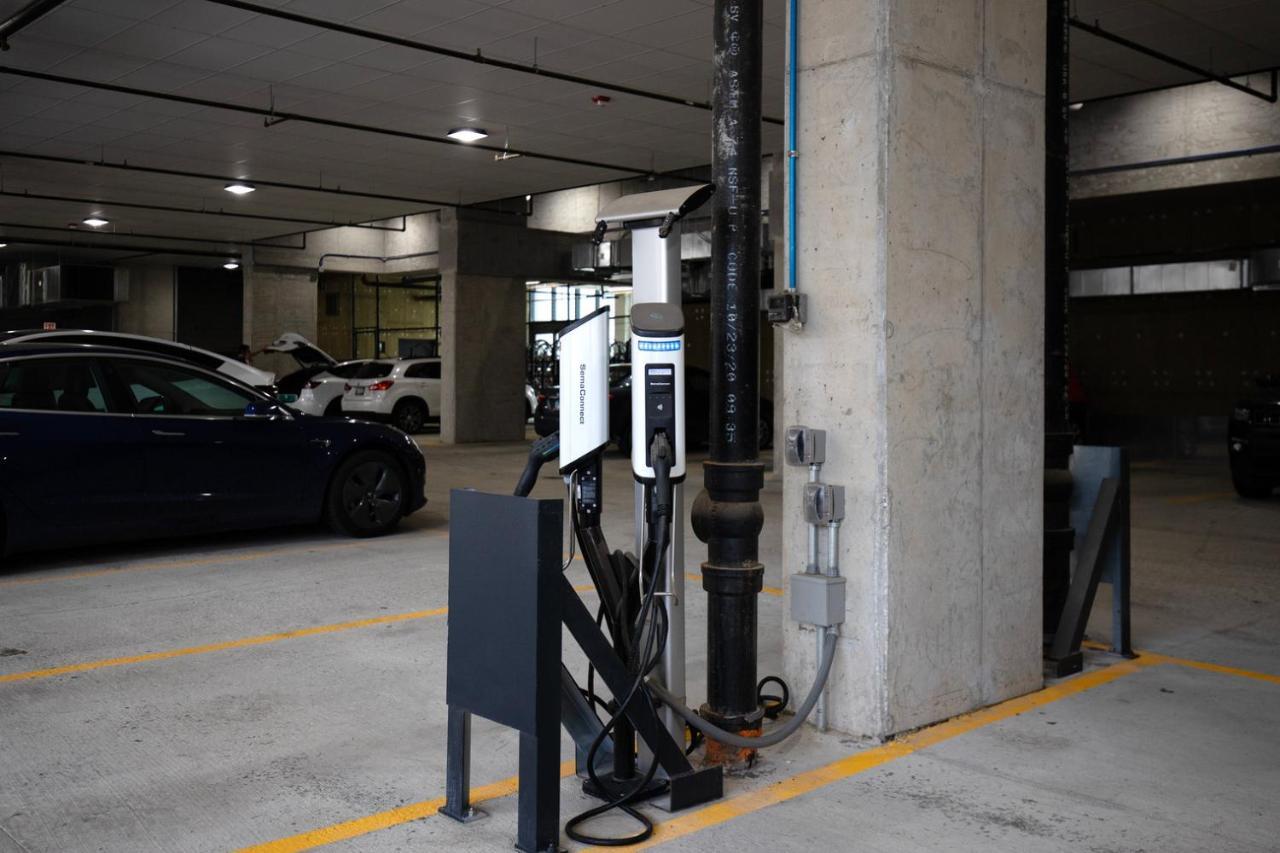 Apartment West Loop Jr 1br W Rooftop Dog Run Nr I-90 Chi-967 *