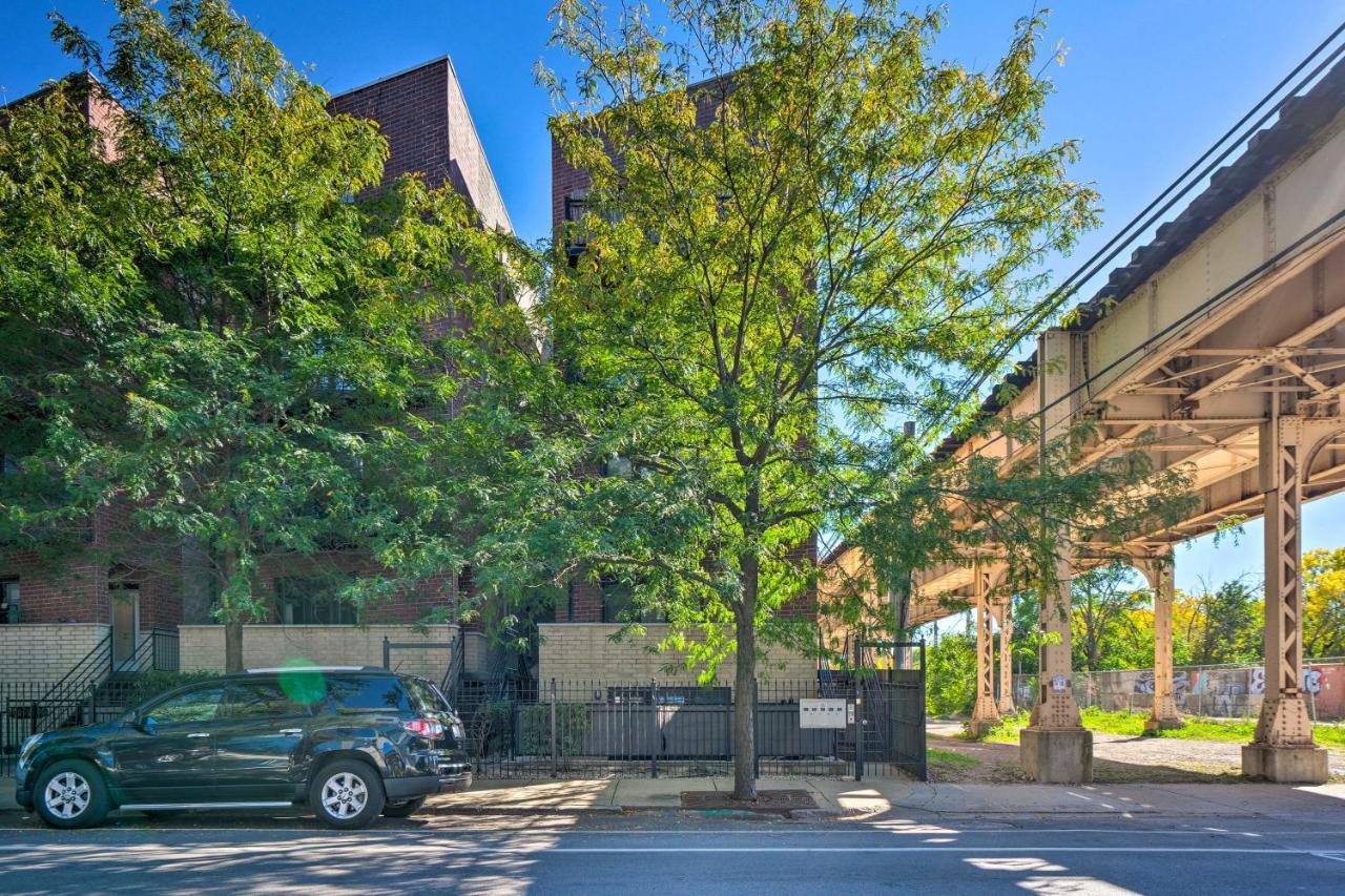 Near Beaches, Parks And Downtown! *