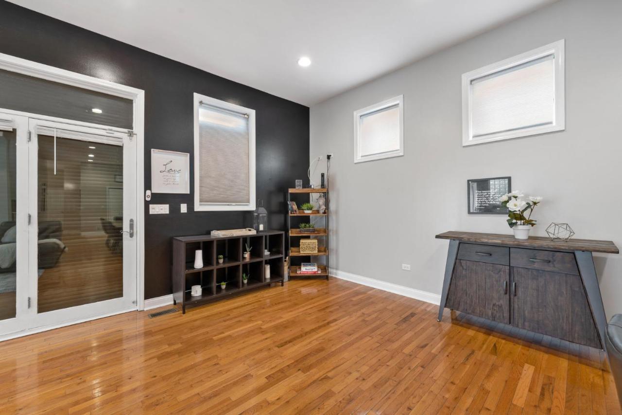 Spacious Luxury Retreat 8 Bed Oasis With 6 Baths *