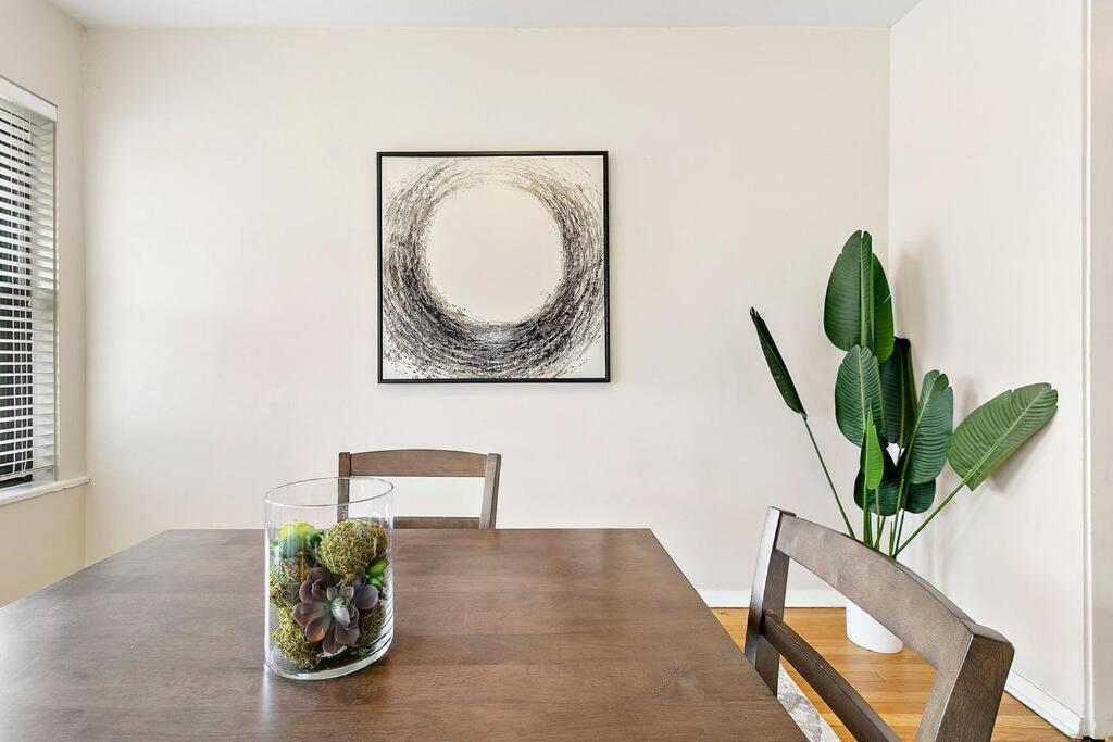 Beautiful 1br Brick In Historic Hyde Park *