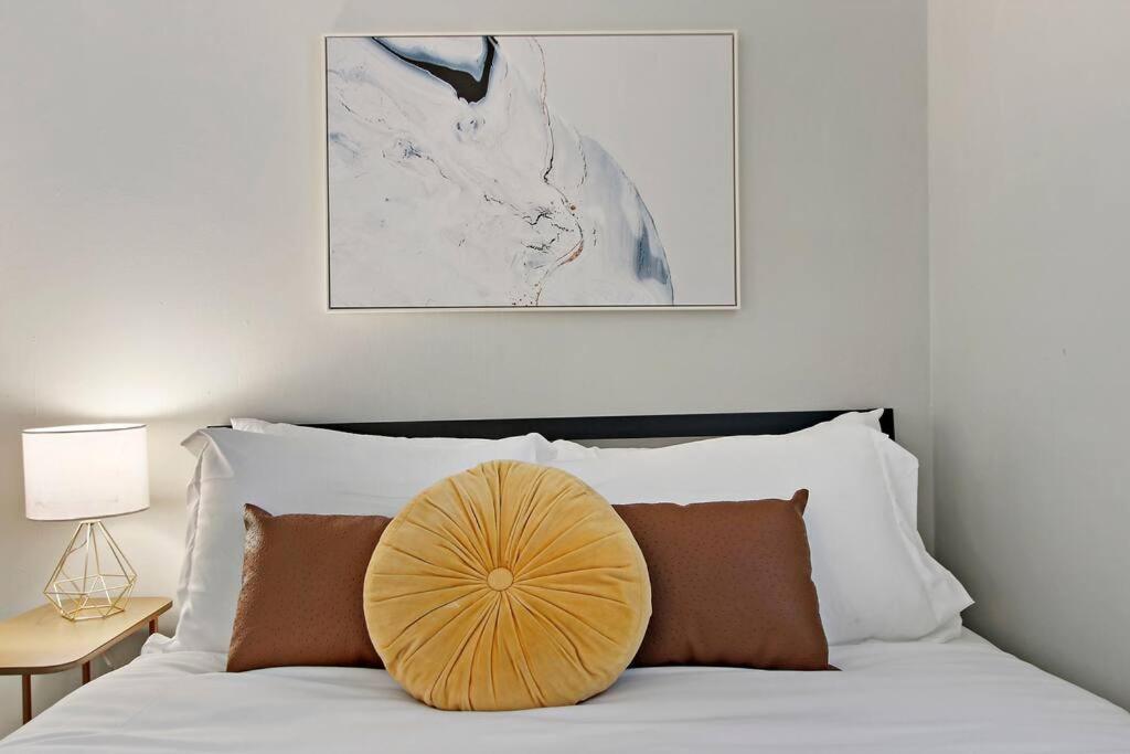 Apartment Enchanting 1br With In-unit Laundry - Park M2 Chicago