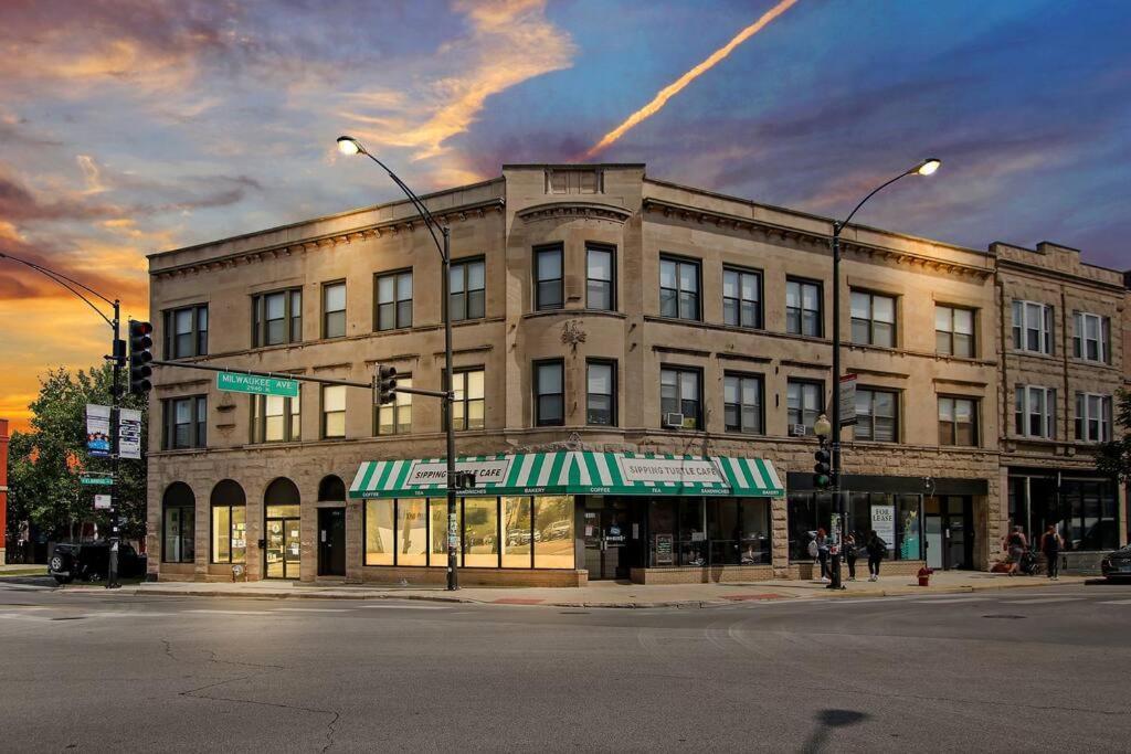 Apartment Enchanting 1br With In-unit Laundry - Park M2 Chicago