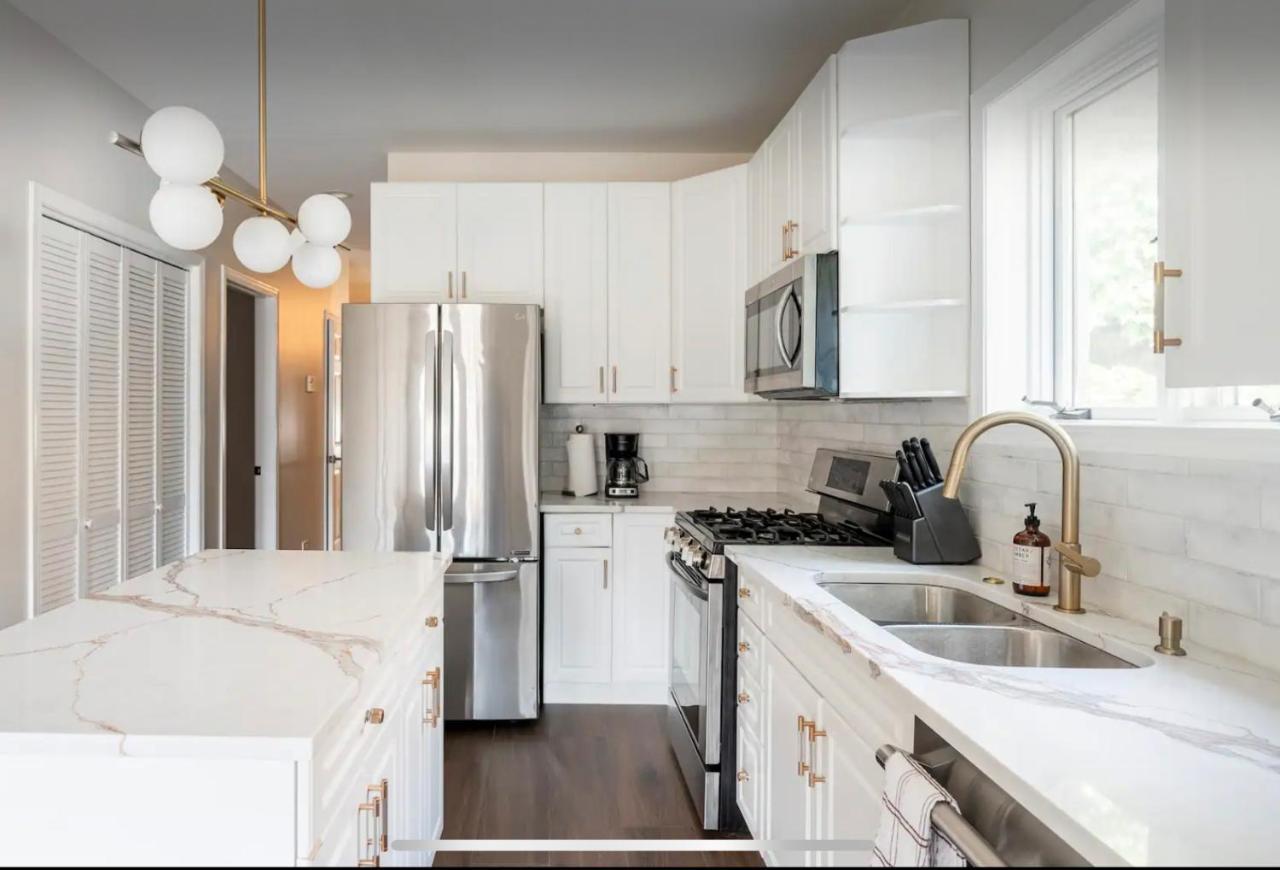 Apartment New! Spacious Art Deco Modern 5 Bd/3ba Chicago