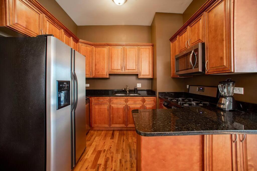 Getaway In The Heart Of Pilsen Chicago