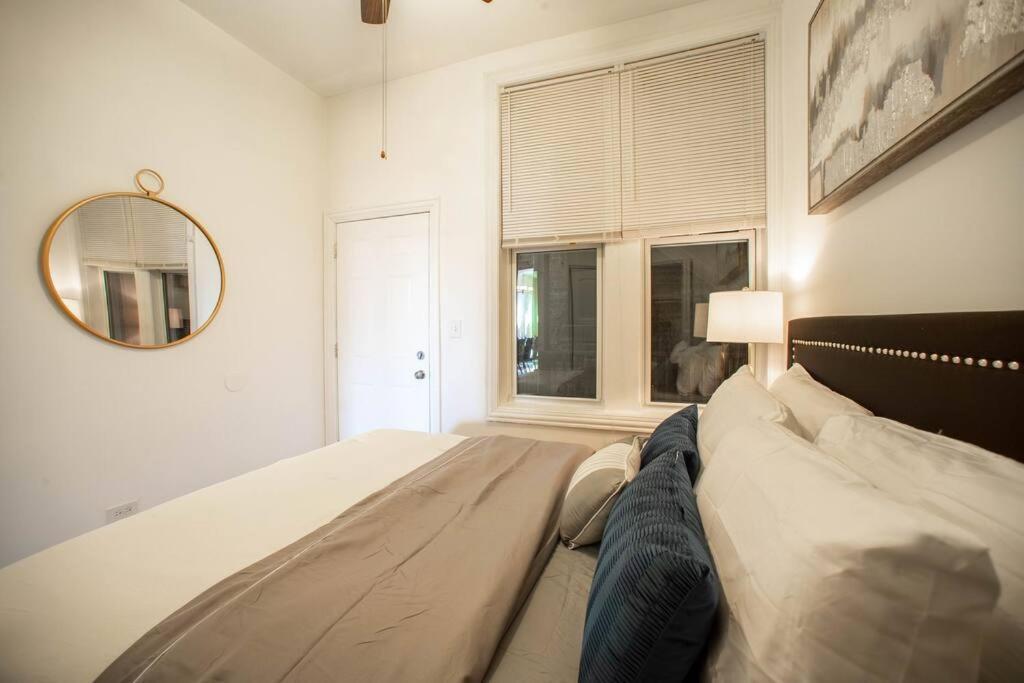 Apartment Getaway In The Heart Of Pilsen