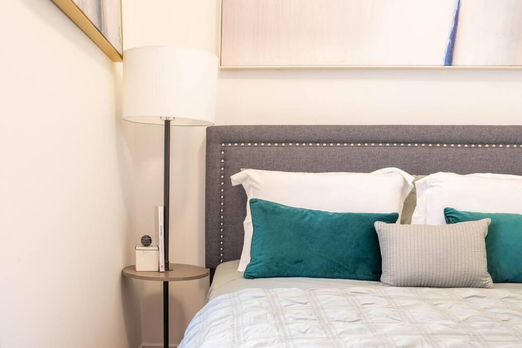 Getaway In The Heart Of Pilsen *