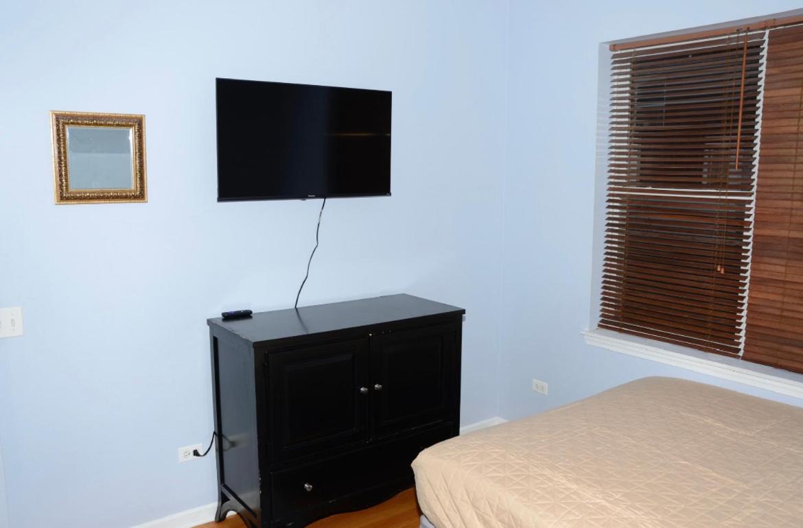 Homestay Lovely Near Hospitals, White Sox Park, And Mccormick Place Chicago