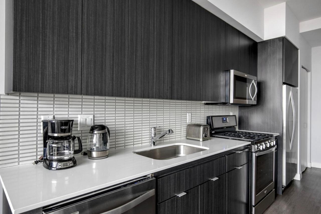 South Loop 1br W Games Pool Nr Park Train Chi-991 *