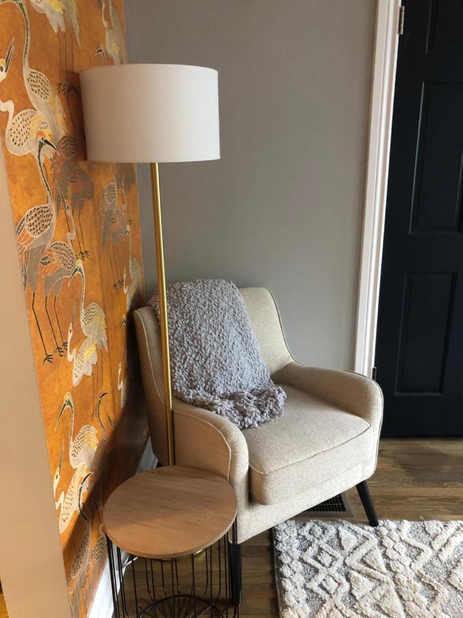 Wicker Park Designers Dream Apartment *
