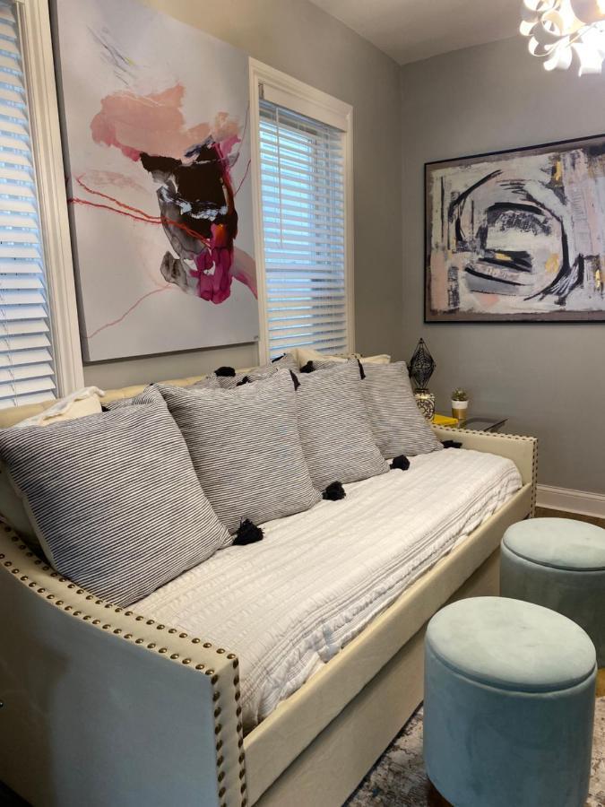 Wicker Park Designers Dream Apartment Chicago