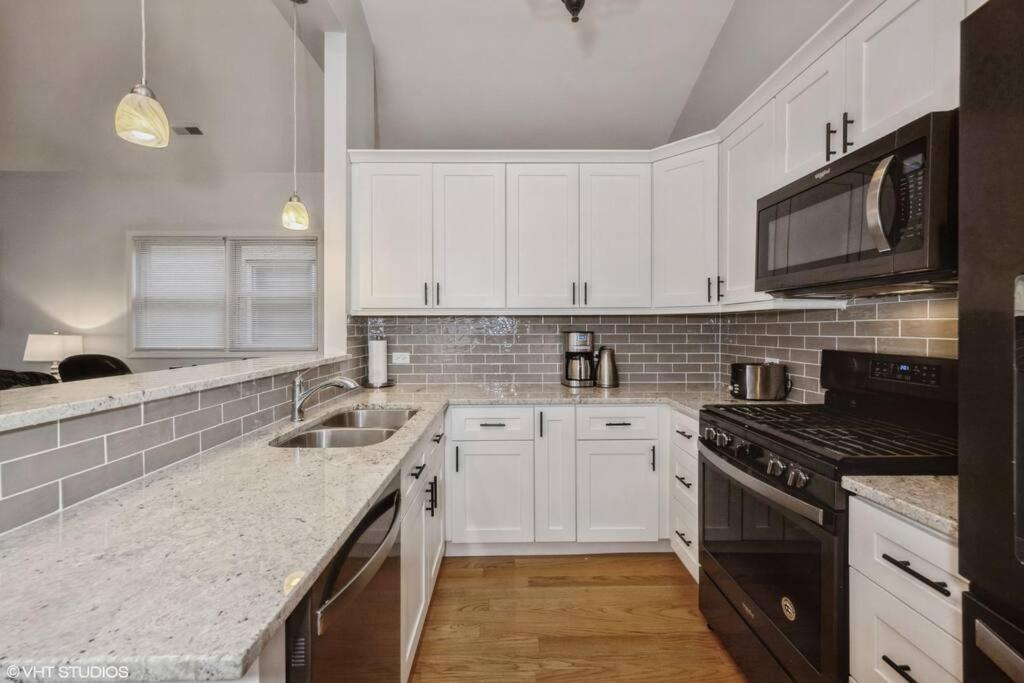 2-bed 2-bath - Close To Uc W/ Free Parking Apartamento *