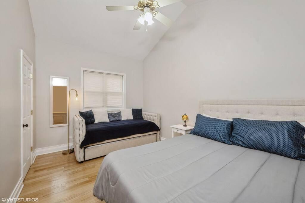 Apartamento 2-bed 2-bath - Close To Uc W/ Free Parking